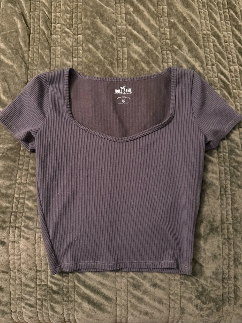 Hollister Ribbed Scoop Neck Crop Top Bundle - Gray, Dark Green, & Tan - Picture 2 of 7